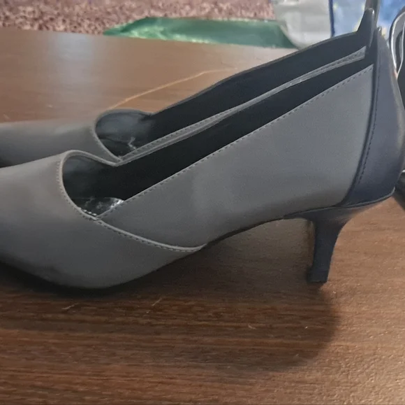 EY Boutique Shoes Slightly New Especially Yours Boutique Shoe